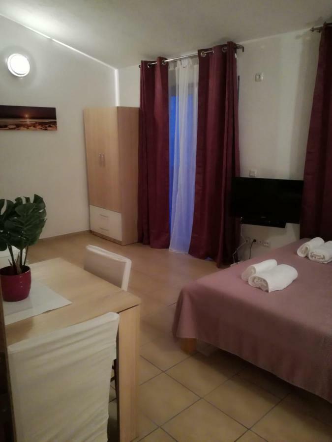 Apartman Adriatic Trogir Dış mekan fotoğraf
